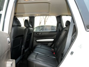 奇骏2012款 2.5L 手动豪华版 4WD