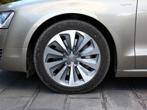 奥迪奥迪(进口)奥迪A82013款 A8L Hybrid