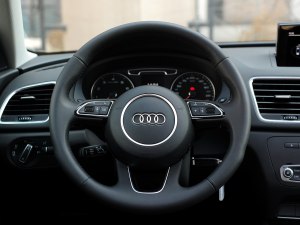 奥迪一汽-大众奥迪奥迪Q32013款 35 TFSI quattro 技术型
