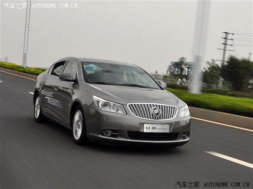 别克 通用别克 君越 2011款 eassist 2.4l豪雅版