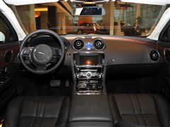 捷豹xj 2013款 xjl 2.0t 典雅商务版