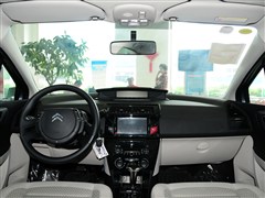 世嘉2012款 三厢 1.6l 自动品尚型