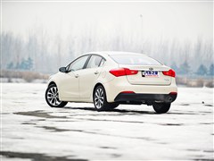 起亚东风悦达起亚起亚k32013款 1.8l 自动premium