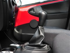 比亚迪f02012款 1.0l 悦酷型