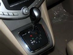 比亚迪 比亚迪 比亚迪s6 2013款 劲悦版 2.4l 自动精英型