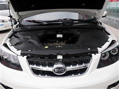 比亚迪 比亚迪 比亚迪s6 2012款 2.4l 自动尊享型