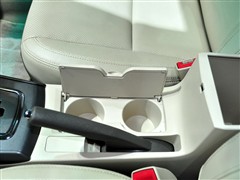 比亚迪 比亚迪 比亚迪l3 2010款 基本型