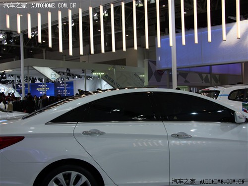 明年初国产上市 现代YF亮相北京车展 汽车之家