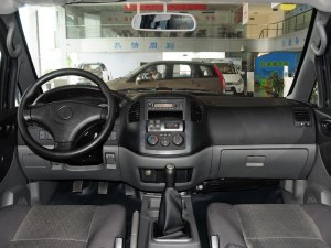 菱智 2013款 V3 1.5L 7座标准型II