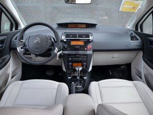 世嘉 2013款 三厢 1.6L 自动品享型