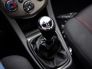 爱唯欧2011款 三厢 1.6L MT SX