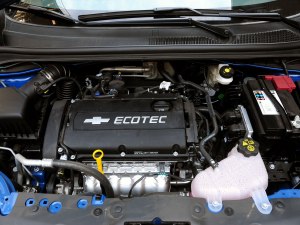 爱唯欧2011款 三厢 1.6L MT SX
