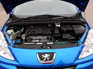 标致307 2012款 两厢 1.6L 自动舒适版