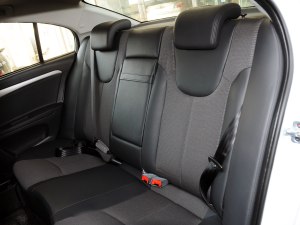 荣威350 2013款 350C 1.5L 自动迅悦版