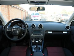 奥迪A32013款 Sportback 30 TFSI 豪华型