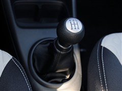 奥拓2013款 1.0L 手动豪华型