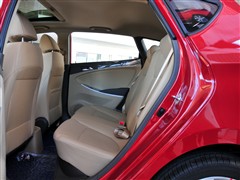 瑞纳2011款 两厢 1.4L 自动豪华型GLS
