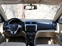 福美来2012款 两厢 1.6l 手动精英版