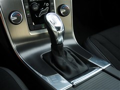 沃尔沃s60 2013款 2.0t t5 进取版