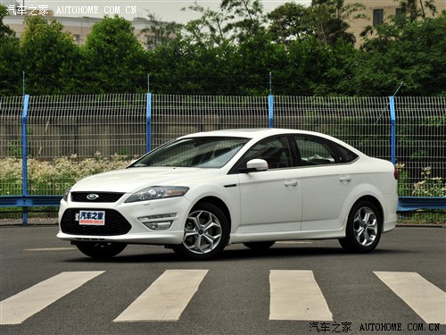 福特 长安福特 蒙迪欧-致胜 2012款 2.0l gtdi240旗舰运动版