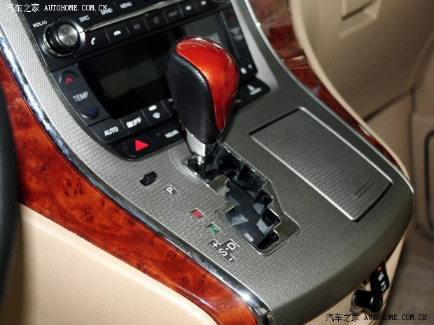九龙汽车 艾菲 2014款 2.4L 标准型