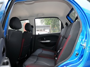 乐驰2012款 改款 1.2L 手动运动版活力型