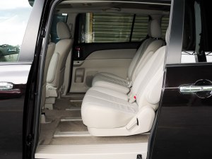 马自达8 2013款 2.5L 尊贵版