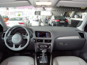 奥迪Q5 2013款 40 TFSI 进取型