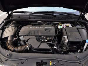 荣威950 2012款 2.4L 豪华行政版
