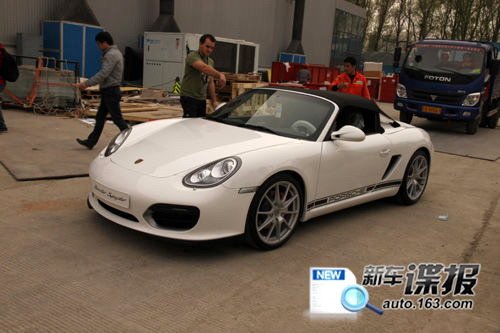 车展预热：保时捷Boxster Spyder抵达 汽车之家