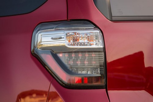 2014款丰田大型SUV曝光 搭4.0升V6引擎