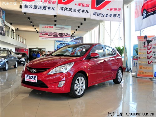 瑞纳2011款 两厢 1.4L 自动豪华型GLS