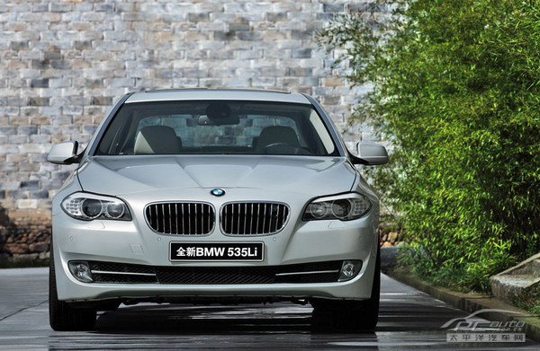 全新一代BMW 5系长轴距版