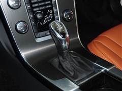 沃尔沃S60 2013款 2.0T T5 舒适版