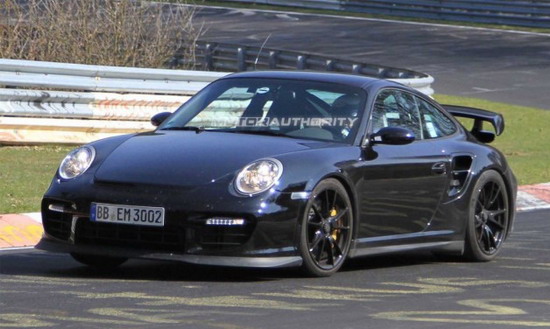 997系列的压轴戏—2012款保时捷911 GT2