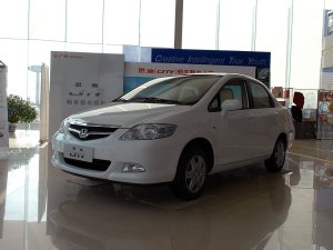 理念广汽本田理念S12011款 1.5L 自动豪华型