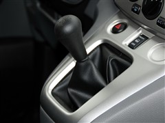 日产 郑州日产 日产nv200 2011款 1.6l 223座 尊雅型