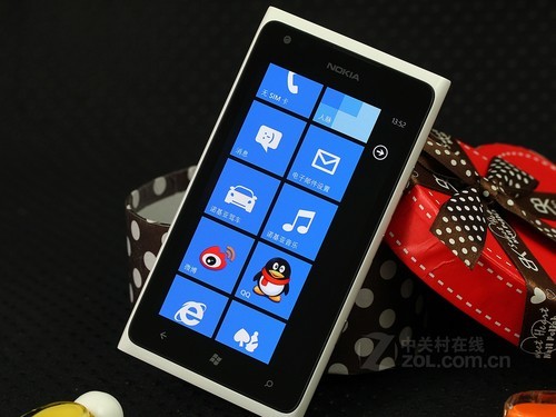 WP7人气机皇 欧版诺基亚900连续再降价