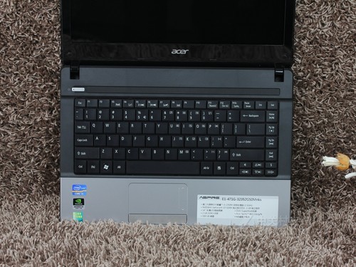 Acer E1黑色 键盘面图