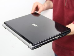 Acer V3黑色 外观图