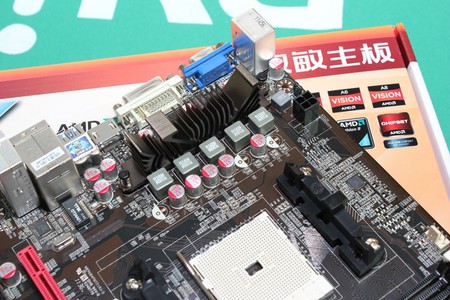 前置USB3.0！双敏全固态防雷A75主板！