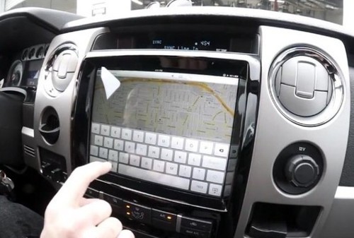 福特汽车内嵌iPad 同步导航语音炫到爆