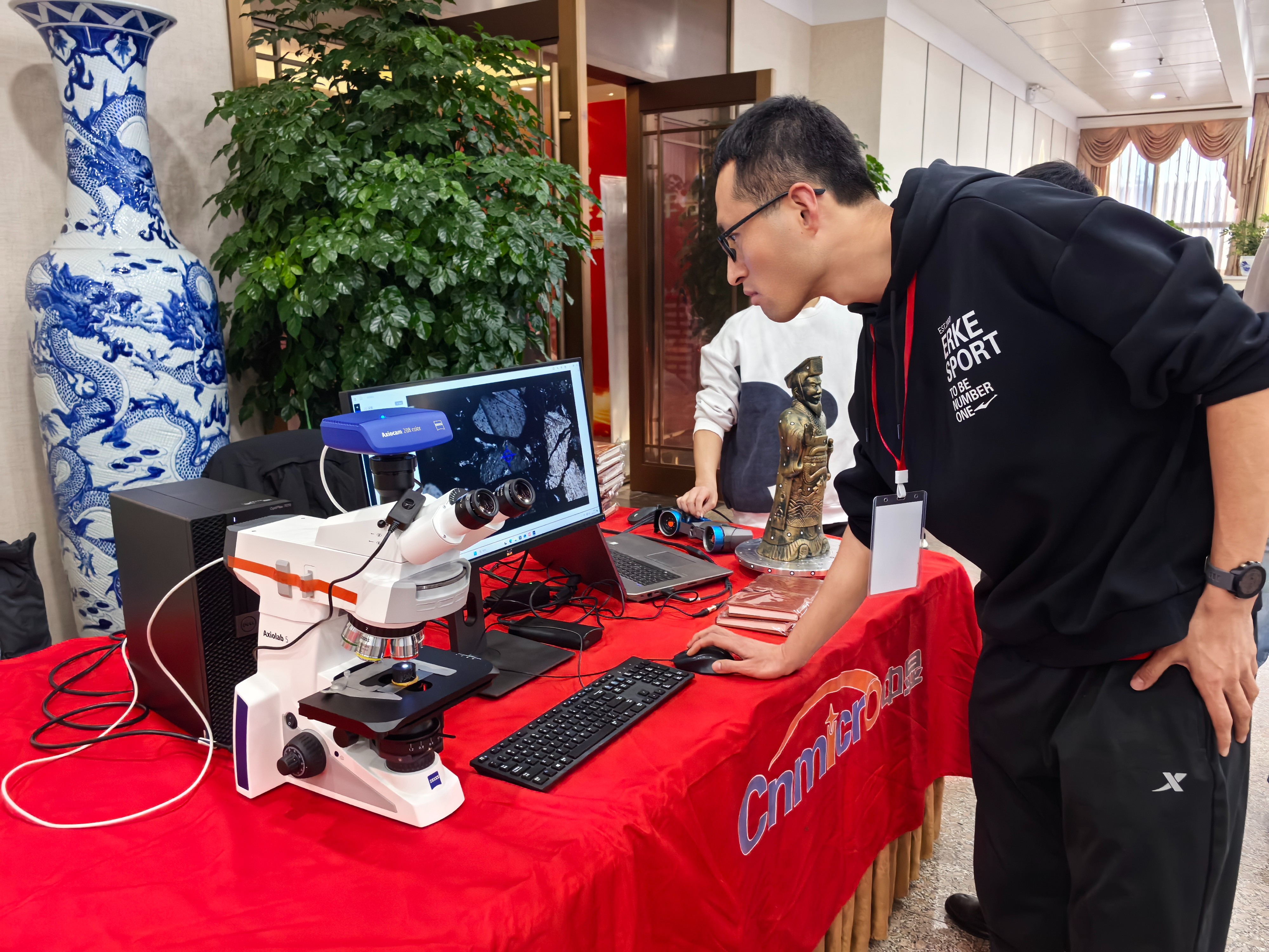 河北大学管理学院北京校友会成立，北京中显霍刚荣任联席会长