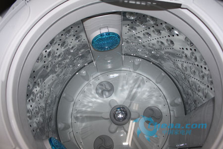 8kg洗涤容量LG洗衣机XQB80-V31PD热卖