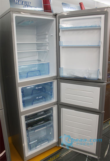 美观时尚美的三门冰箱210TGSM热卖