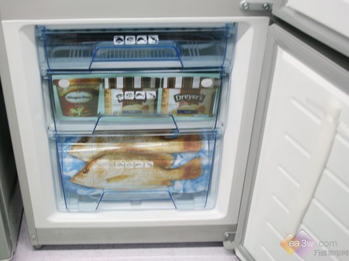 美的三门冰箱国美电器仅售1999元