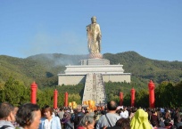 中国河南-中原大佛旅游景区