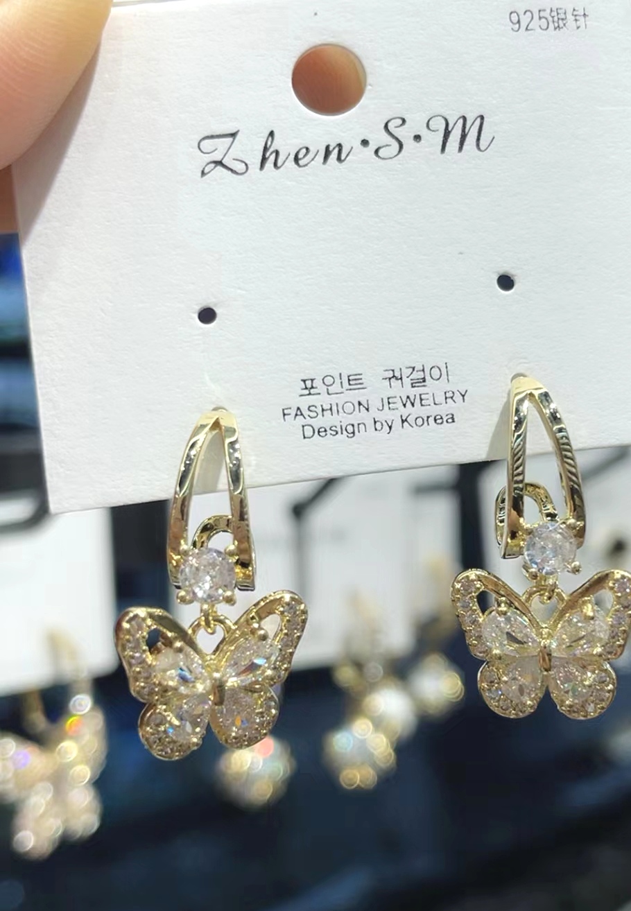 义乌市亚宁饰品厂生产销售各种高中档时尚耳环饰品