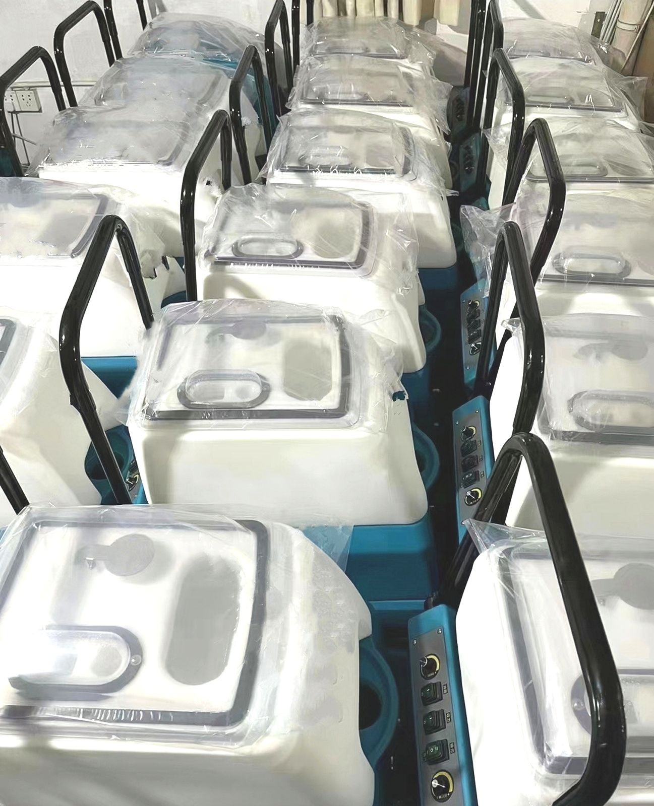 COTV全球直播-杭州净赢环保科技有限公司，专业研发生产“除洁仕”系列窗帘清洗机等产品，欢迎大家光临！