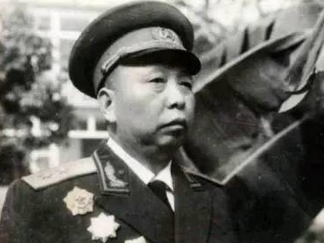 1963年，开国中将路过南京军区，许世友得知后大怒：没把我放眼里